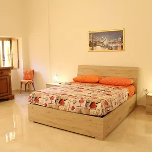  Apartament House Adrian